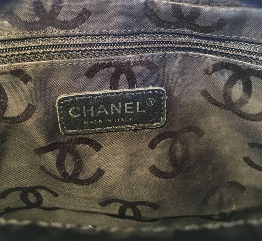 Women's Chanel Black Patent Leather Quilted CC Logo Handbag