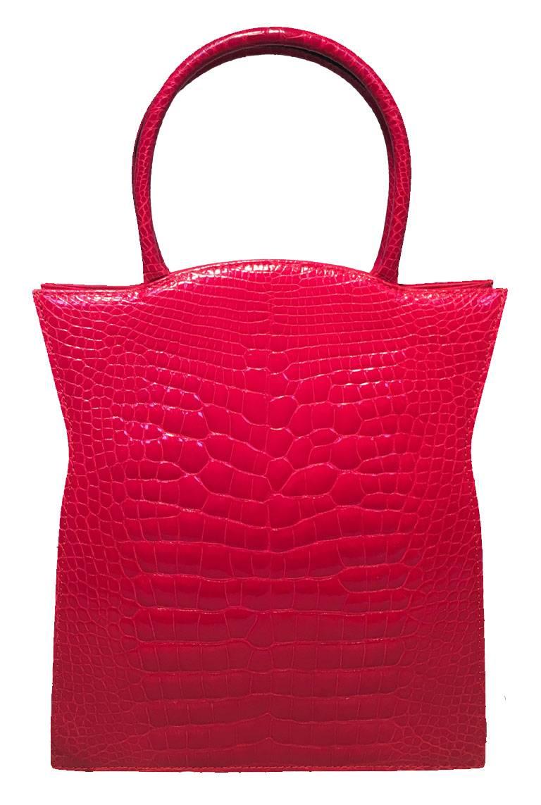 Contessa Vintage Red Alligator Collectors Handbag In Excellent Condition In Philadelphia, PA