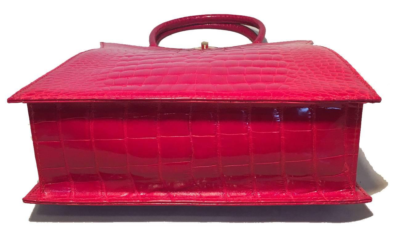 Women's Contessa Vintage Red Alligator Collectors Handbag