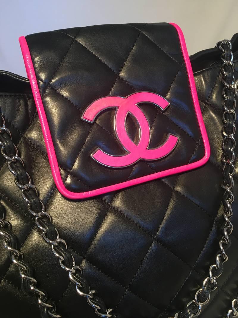 Chanel Black Leather Hot Pink Trim Shopper Tote 1