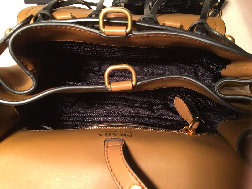 NWOT Prada Fox Fur and Tan Leather Shoulder Bag  In New Condition In Philadelphia, PA