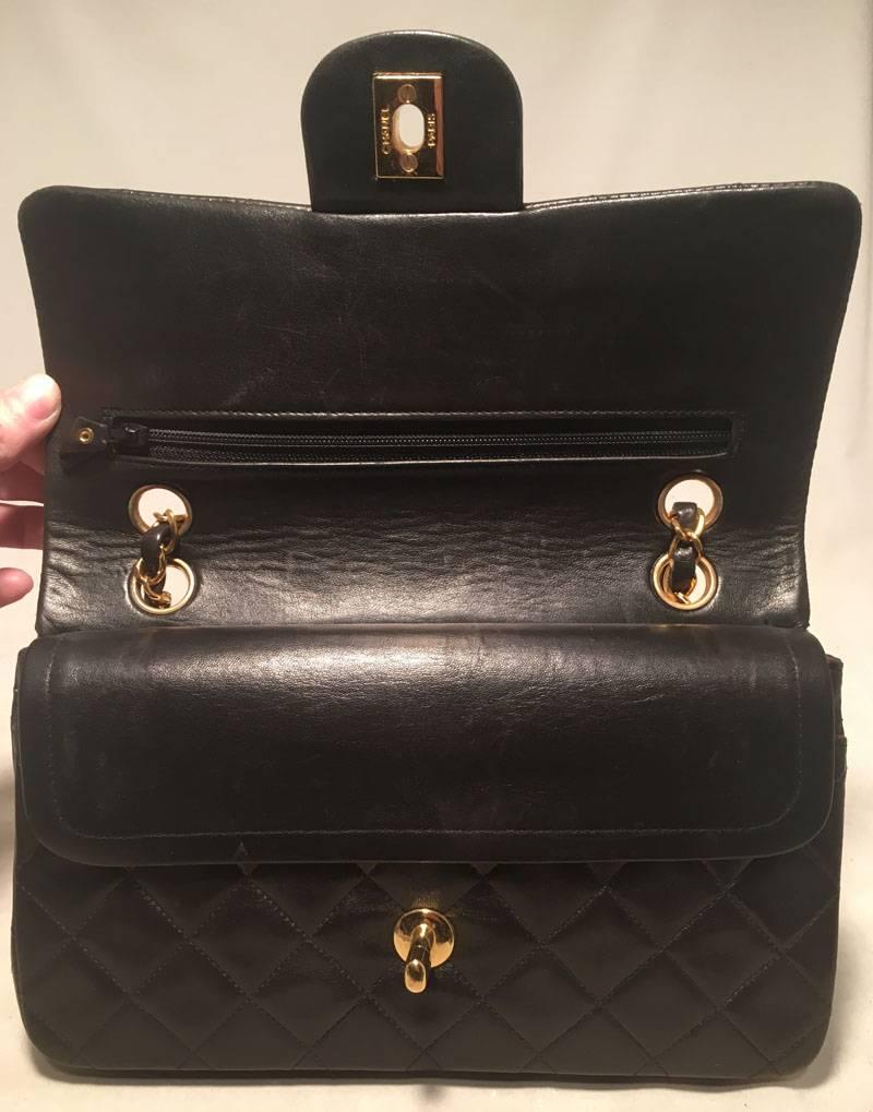 Chanel Black Brown 9 inch 2.55 Double Flap Classic Shoulder Bag In Good Condition In Philadelphia, PA