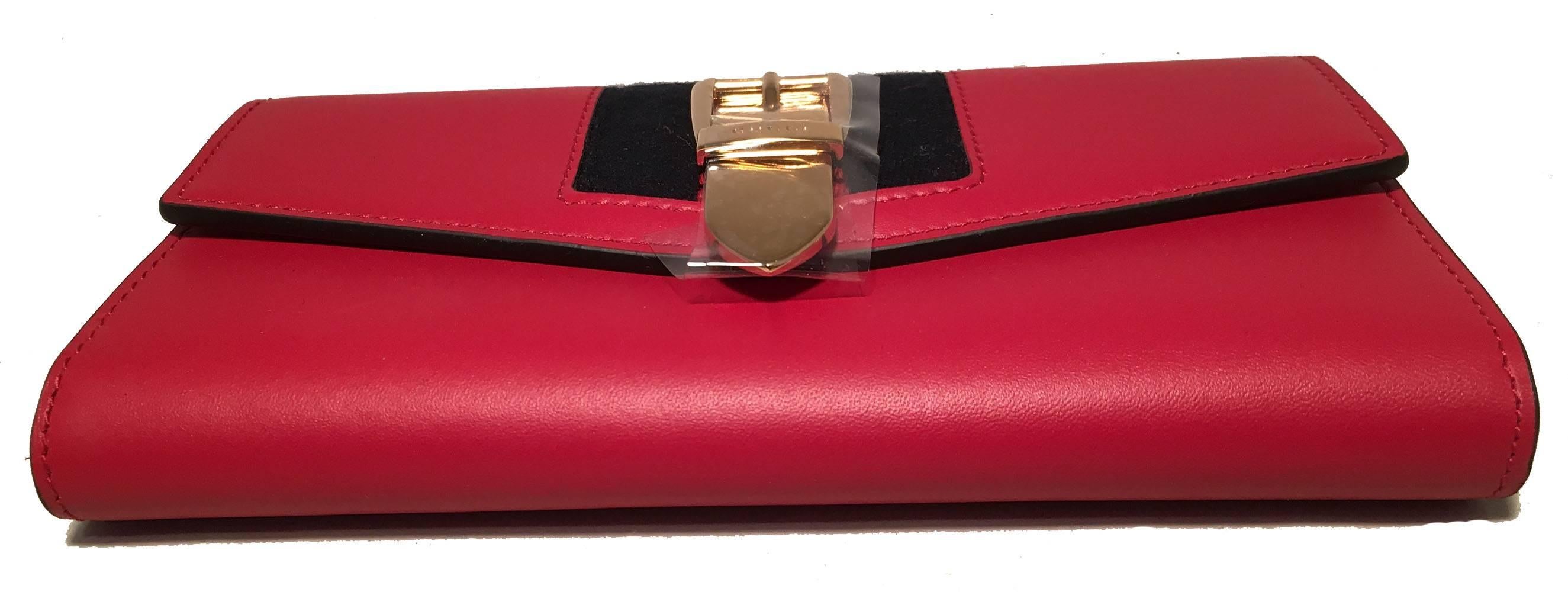Women's or Men's Gucci Red Leather Long Sylvie Wallet