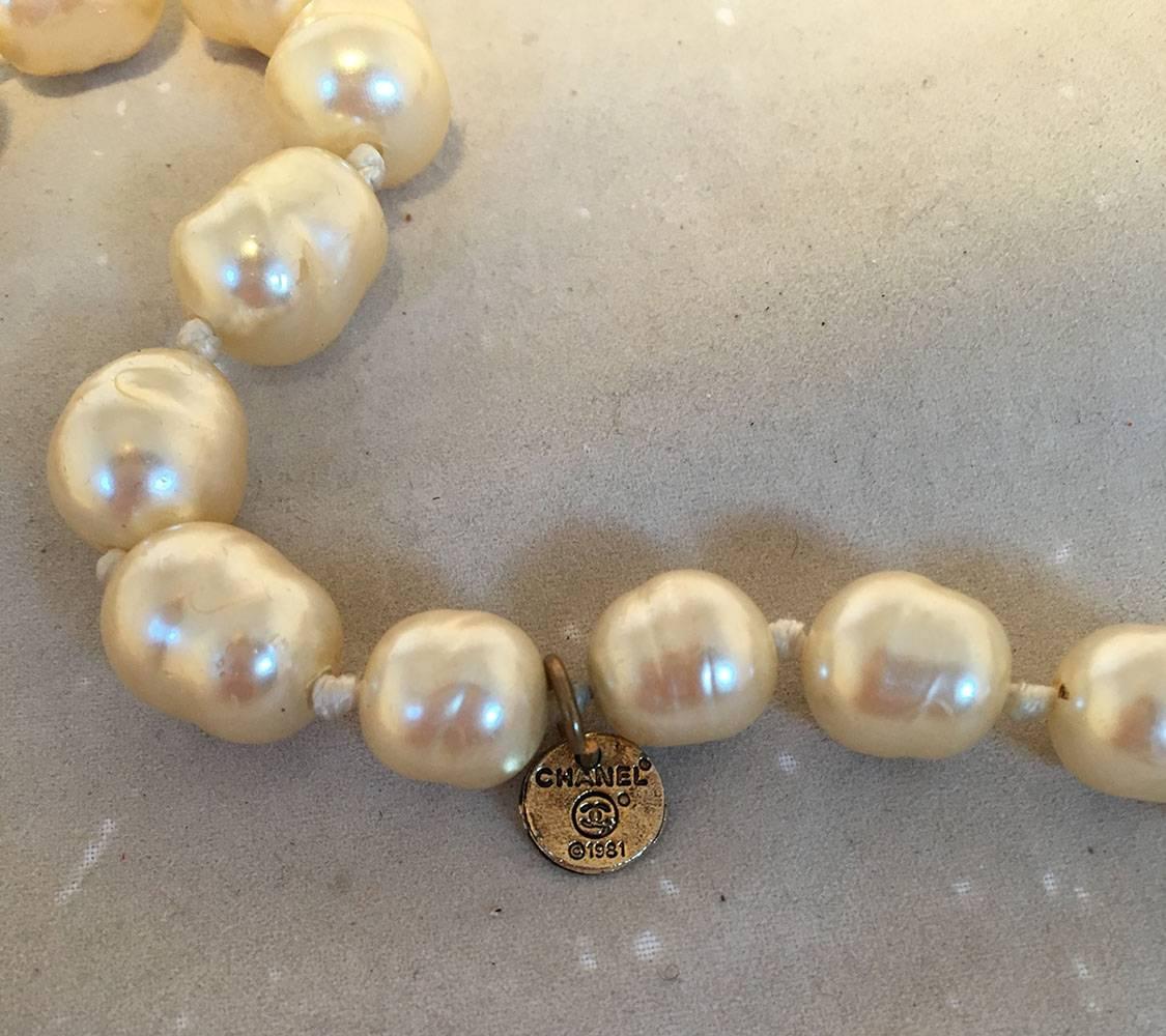 chanel vintage pearl necklace
