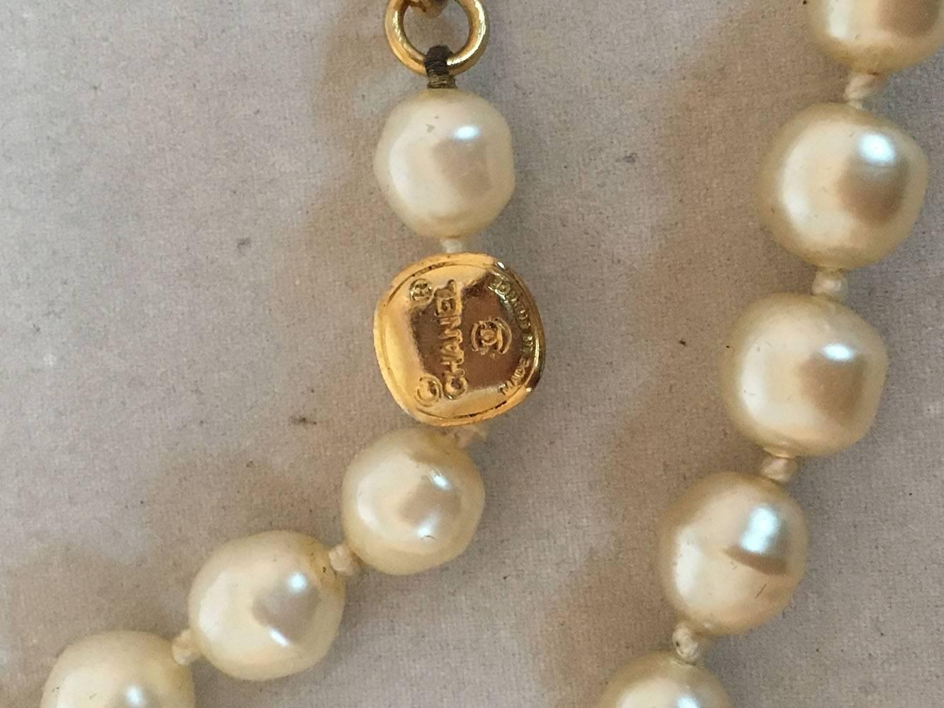 Chanel Vintage Pearl and Crystal Beaded Necklace In Excellent Condition For Sale In Philadelphia, PA