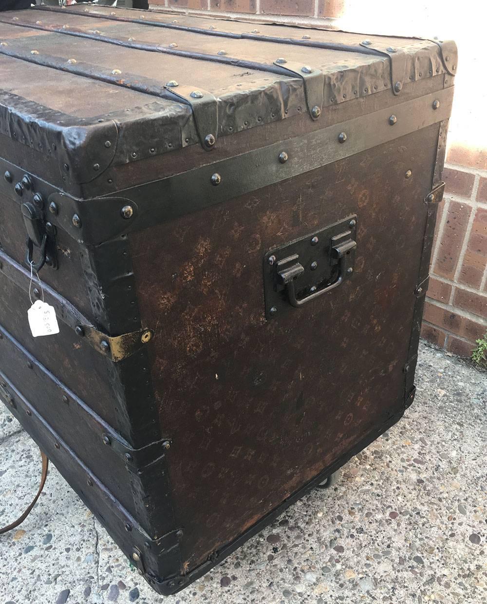 LOUIS VUITTON Antique Steamer Trunk with Orange Green Stripe c1900 3