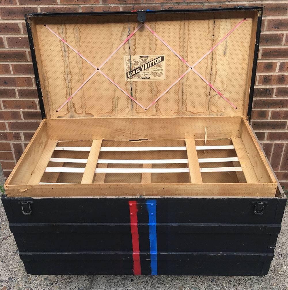 LOUIS VUITTON Antique Black Steamer Trunk with Red and Blue Stripe In Excellent Condition In Philadelphia, PA