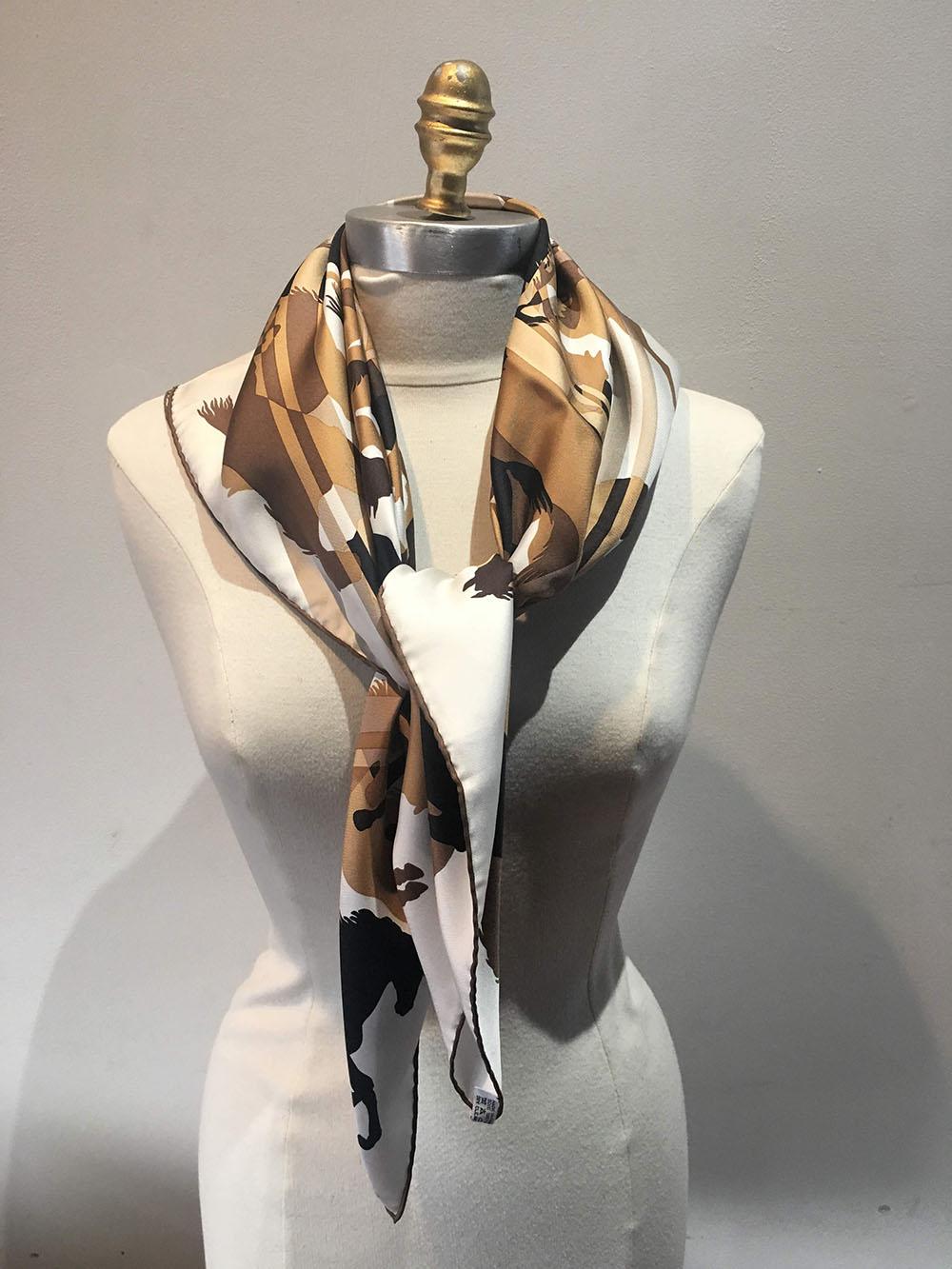 Hermes Ex Libirs en Camouflage silk scarf in Tan black and white 1