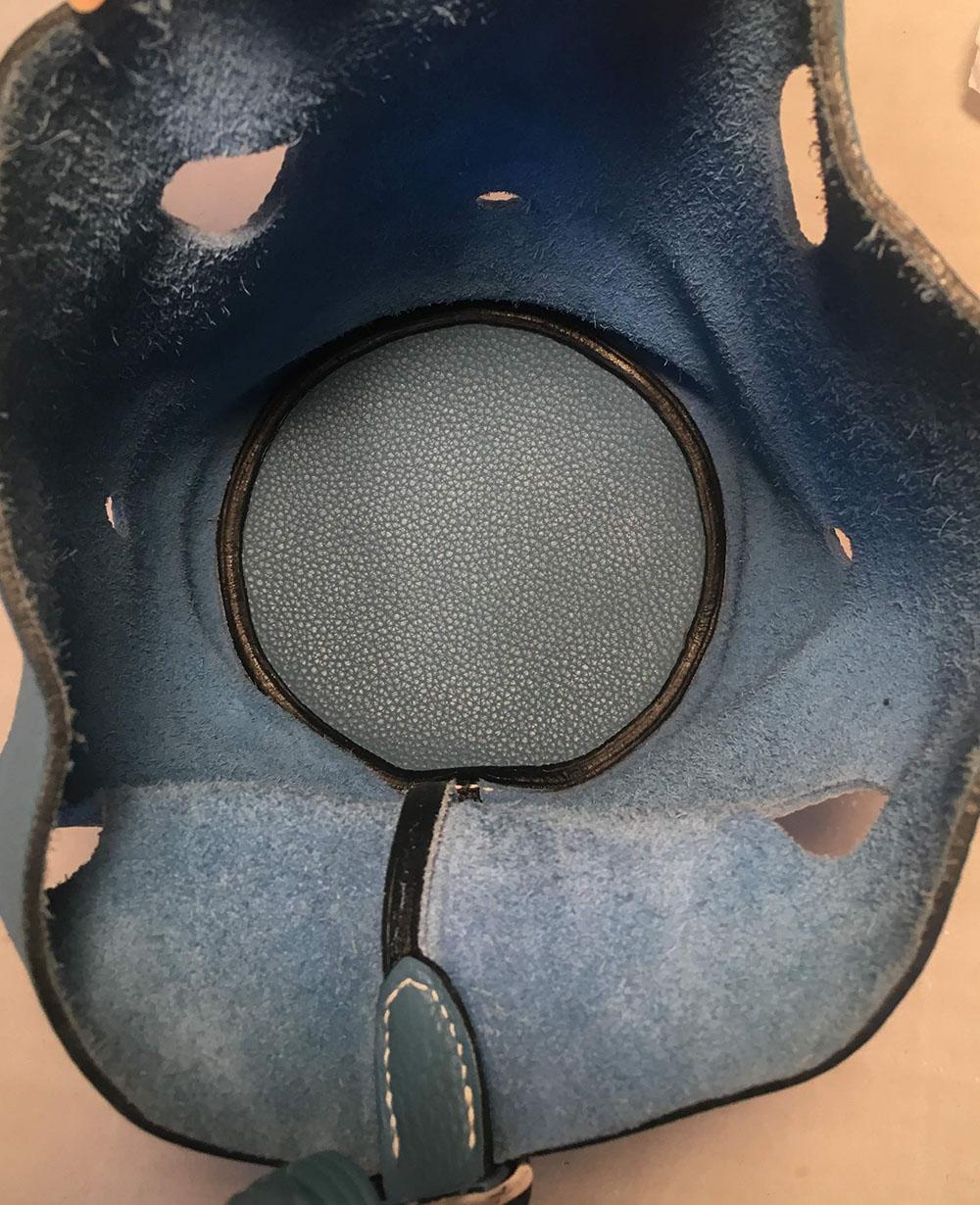 Hermes Mangeoire Blue Jean Taurillon Clemence Leather Rope Handle Bucket Bag In Excellent Condition For Sale In Philadelphia, PA