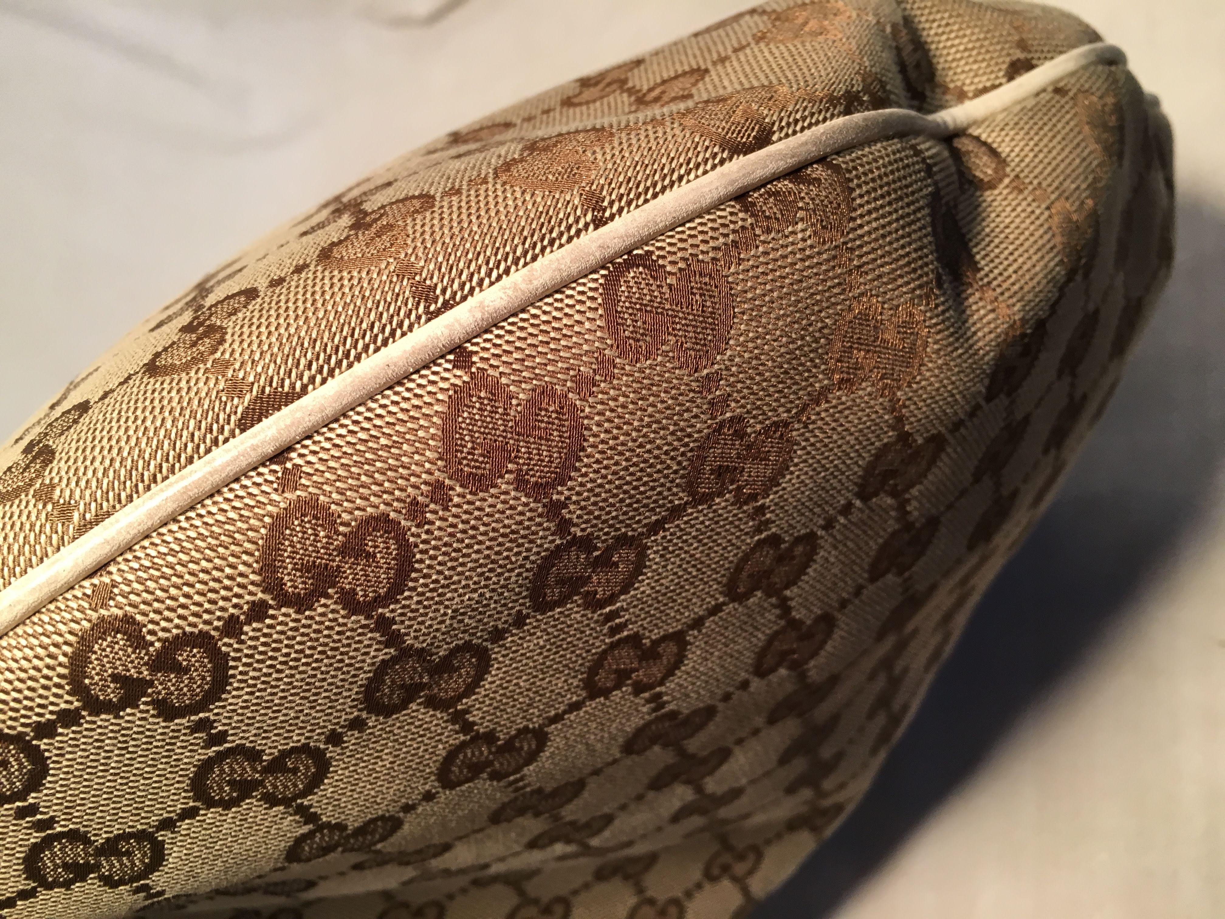 Gucci GG Monogram Canvas and Beige Leather Hobo Shoulder Bag  In Excellent Condition In Philadelphia, PA