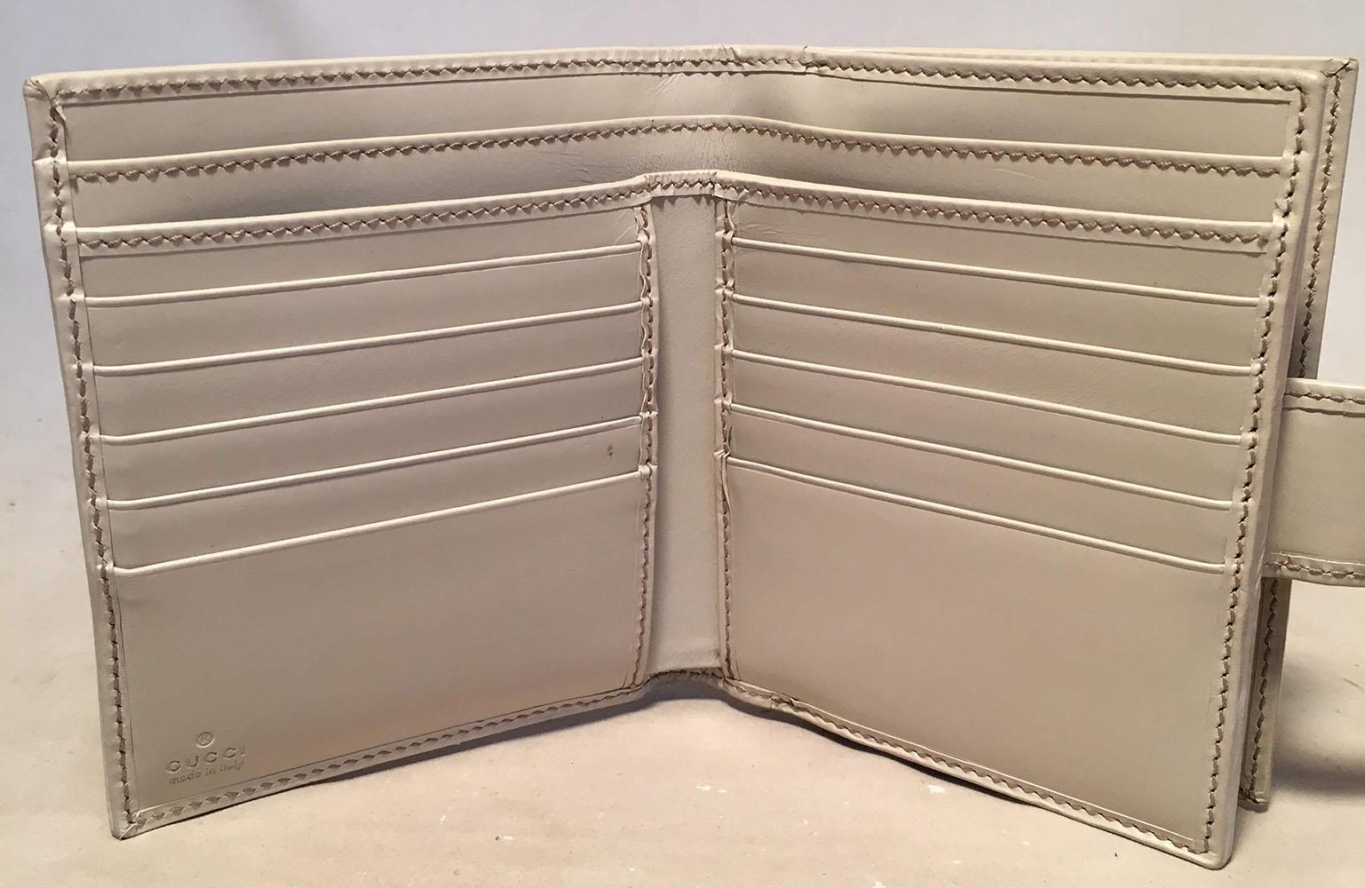Gucci GG Portemonnaie aus Leder mit Monogramm und beigem Leder mit Reißverschlusstasche und Box (Beige)