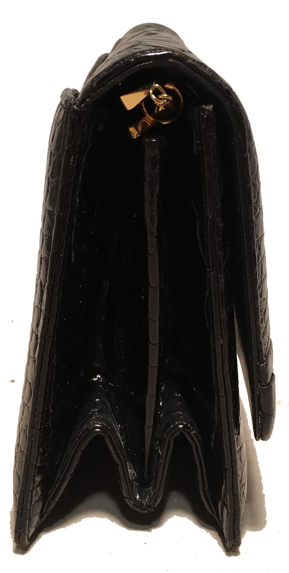 Judith Leiber Vintage Black Alligator Shoulder Bag Clutch In Excellent Condition For Sale In Philadelphia, PA