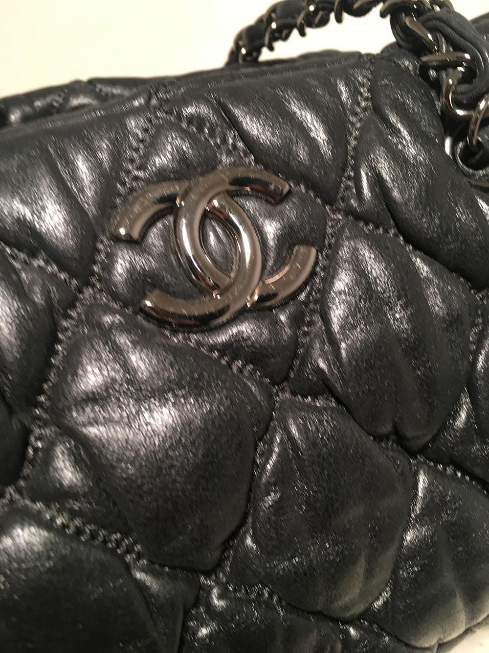 Chanel Dark Gray Quilted Puffy Leather Shoulder Bag Tote In Excellent Condition For Sale In Philadelphia, PA
