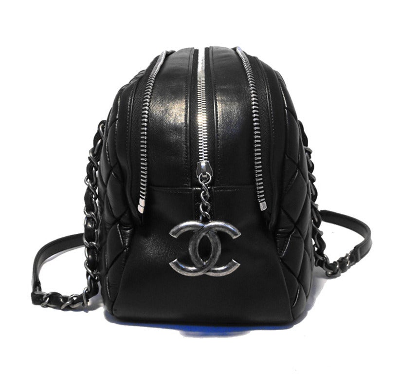 Chanel Black Quilted Medium Shopper Tote Shoulder Bag In Excellent Condition In Philadelphia, PA