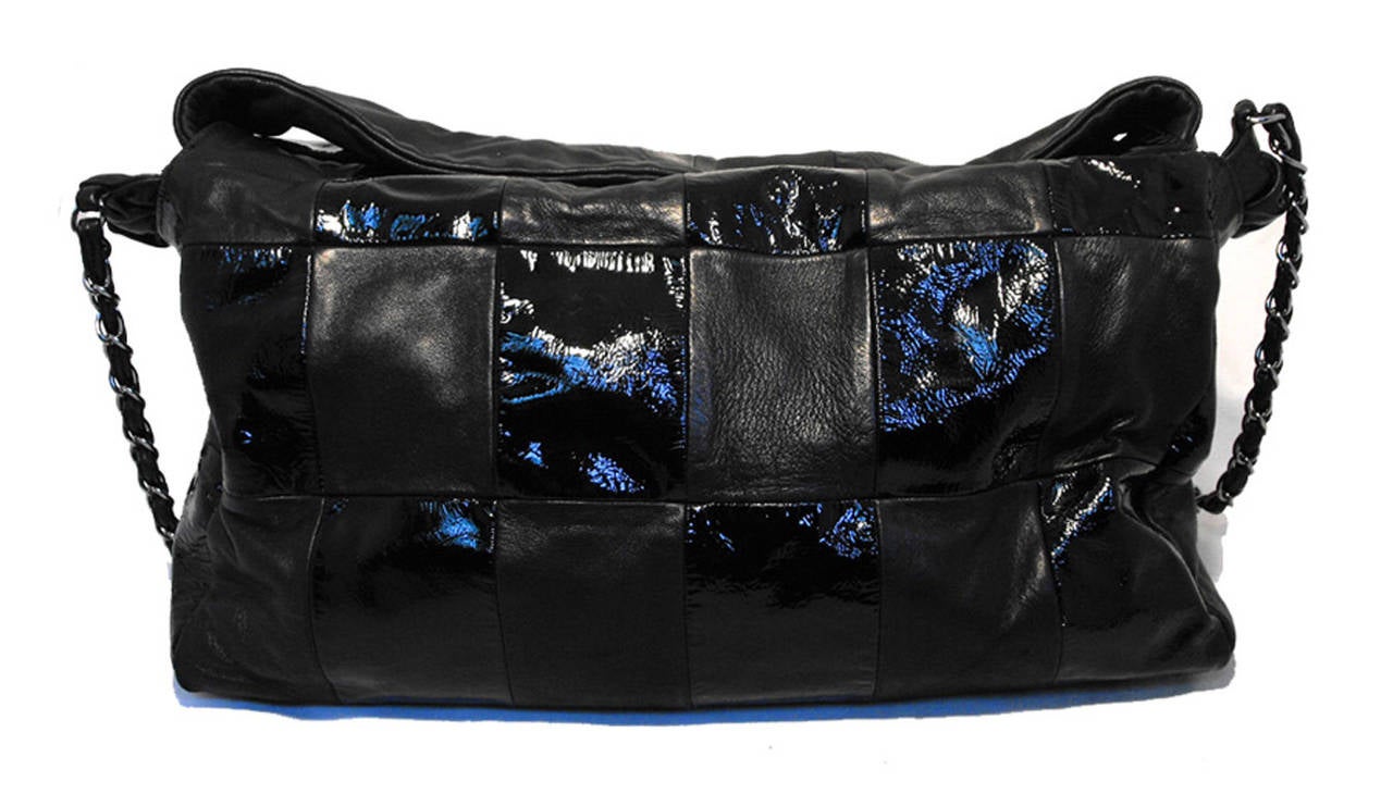 Women's Chanel Black Checkered Leather Shoulder Bag Shopper Tote For Sale