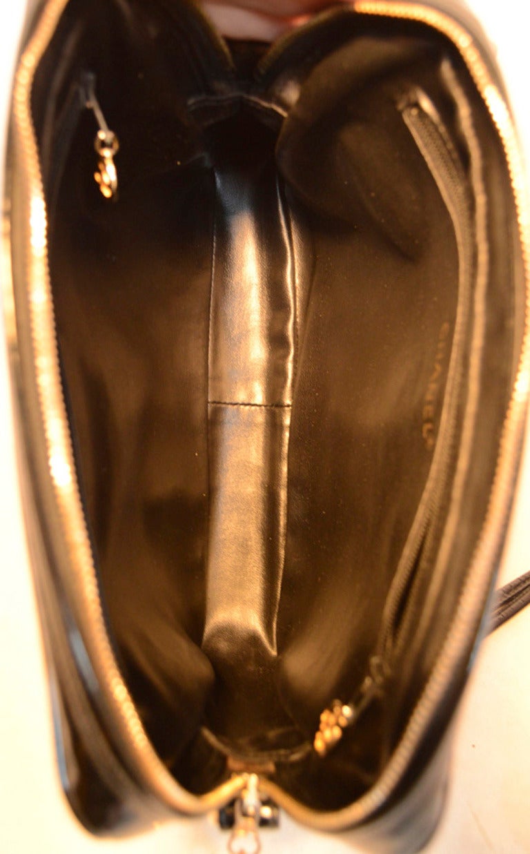 Women's Chanel Vintage Black Patent Leather Chevron Quilted Shoulder Bag