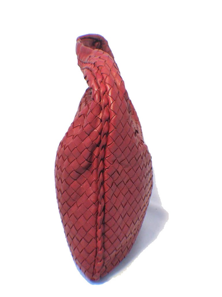 Bottega Veneta Classic Red Woven Lambskin Leather Shoulder Bag In Excellent Condition In Philadelphia, PA
