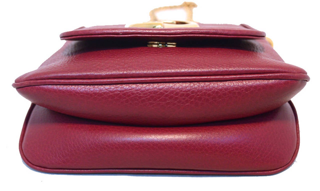 Gucci Maroon Plum Leather & Gold Crossbody Shoulder Bag In New Condition In Philadelphia, PA