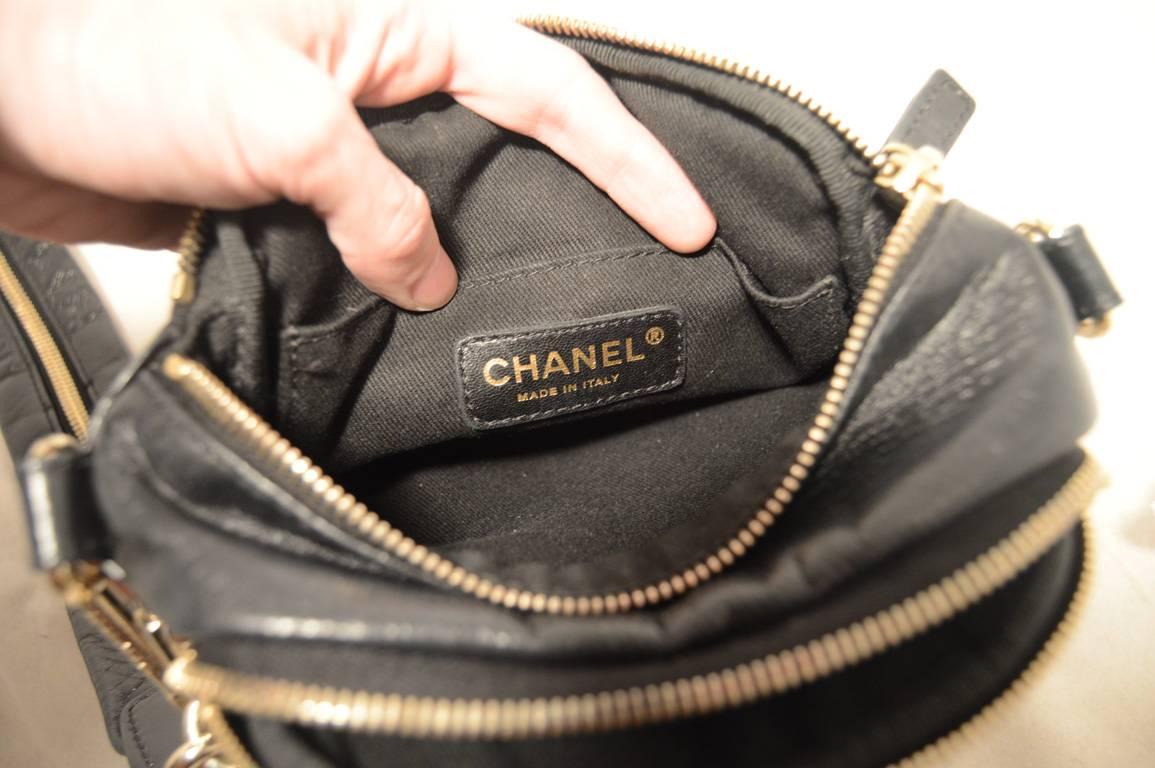 Chanel Black Leather Patchwork Zip up Crossbody Shoulder Bag 4