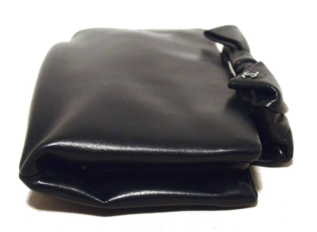 Chanel Black Lambskin Bow Top Clutch  In Excellent Condition In Philadelphia, PA