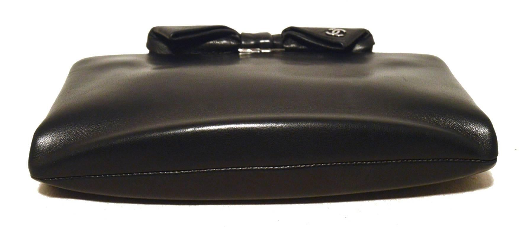 Chanel Black Lambskin Bow Top Clutch For Sale at 1stDibs