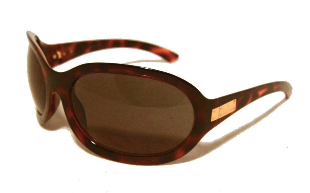 gucci oval-frame sunglasses