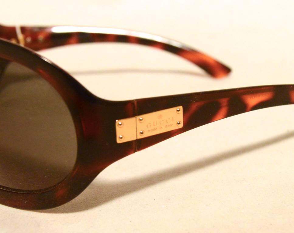 Gucci Brown Tortoiseshell Oval Frame Sunglasses 2