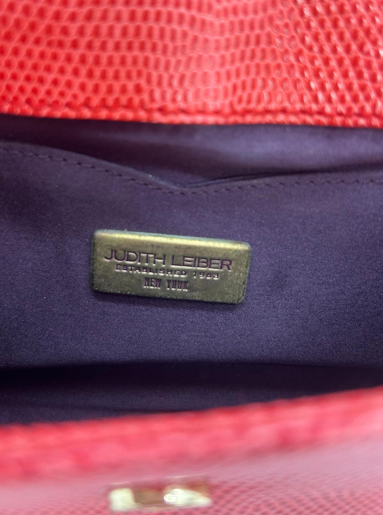 Vintage Judith Leiber - Clutch frontale in lucertola rossa con pietre preziose in vendita 5