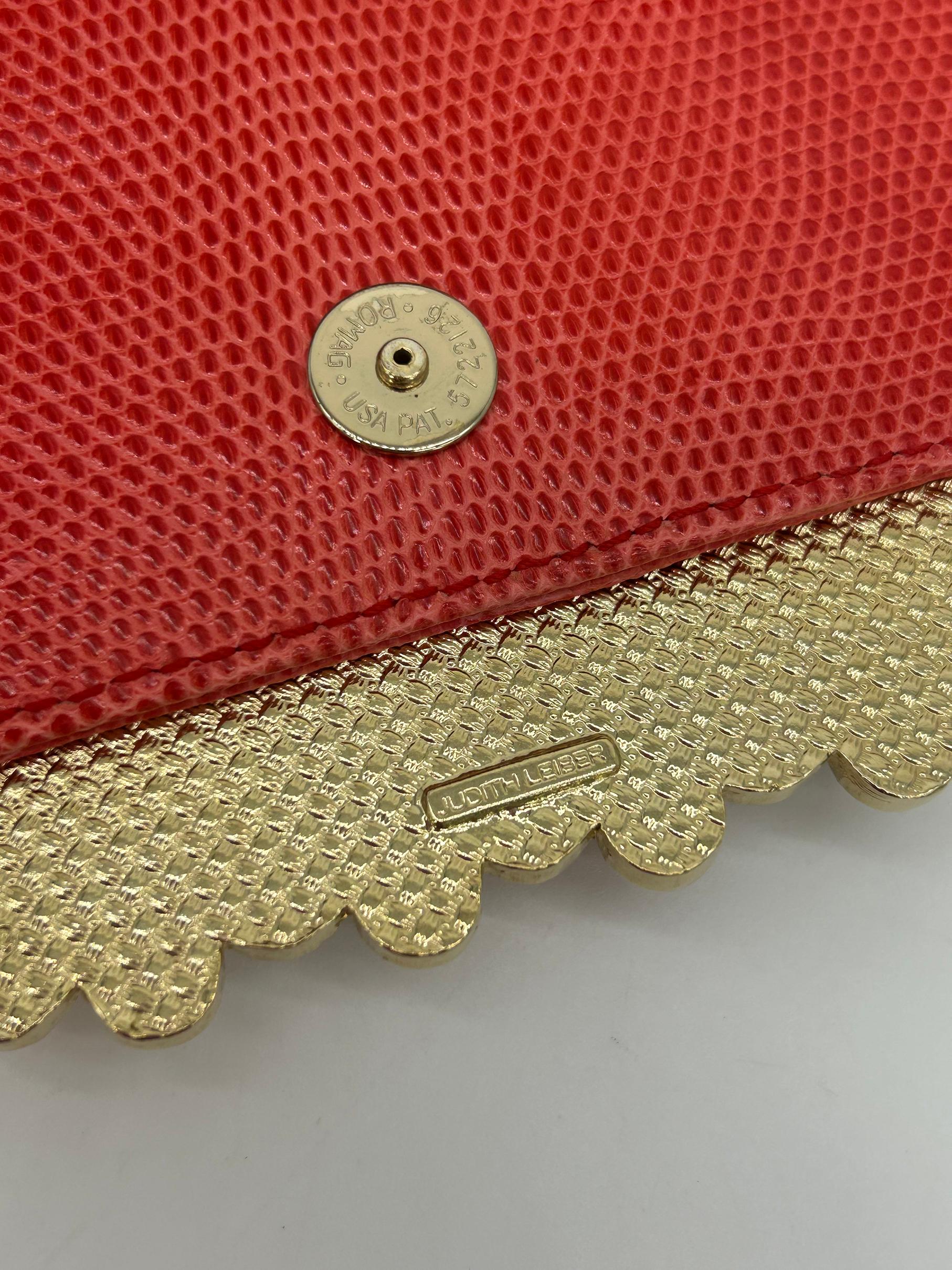 Vintage Judith Leiber - Clutch frontale in lucertola rossa con pietre preziose in vendita 6