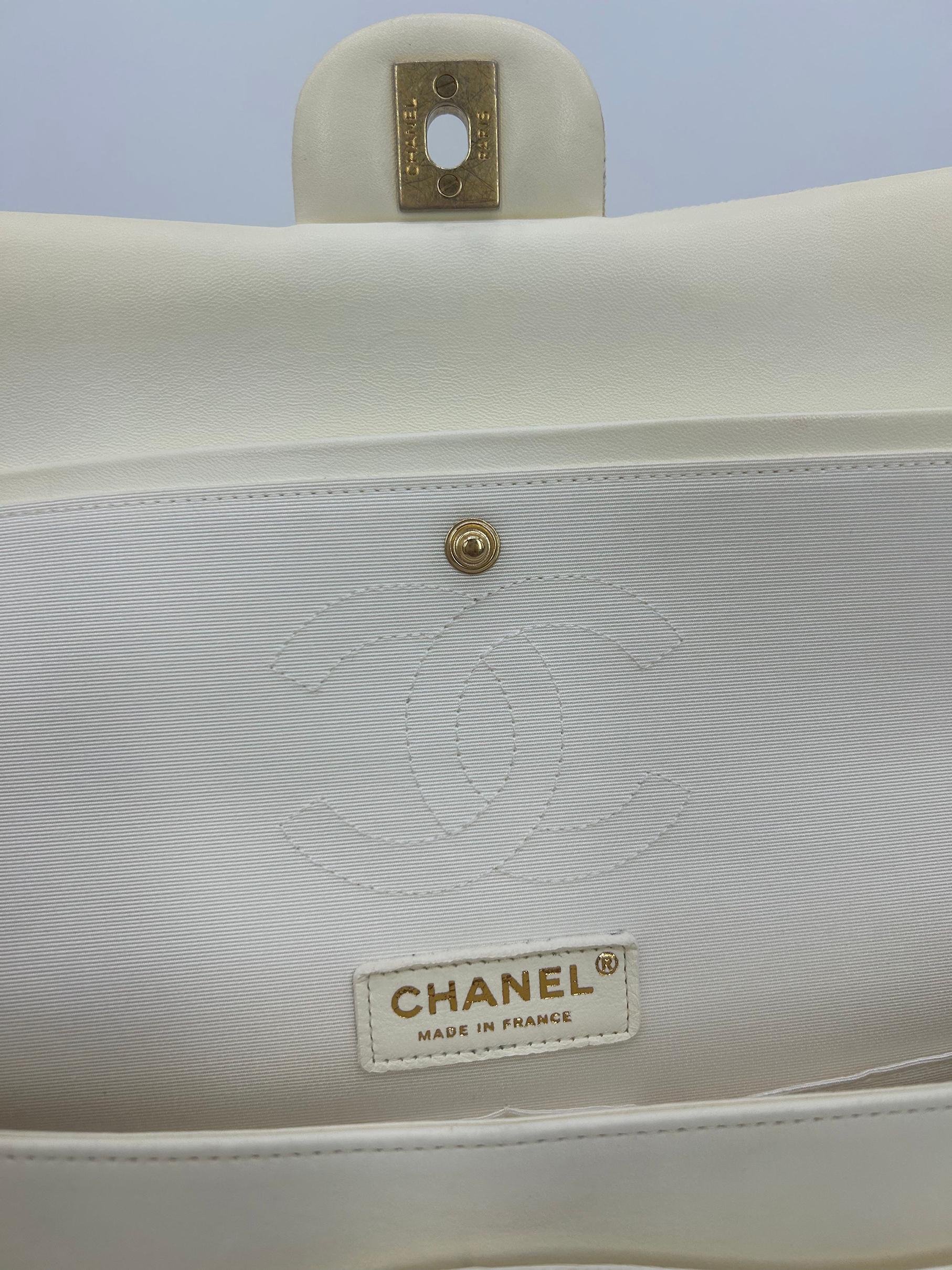NWOT Chanel Denim Floral Print Medium Double Flap Classic 2.55 en vente 8