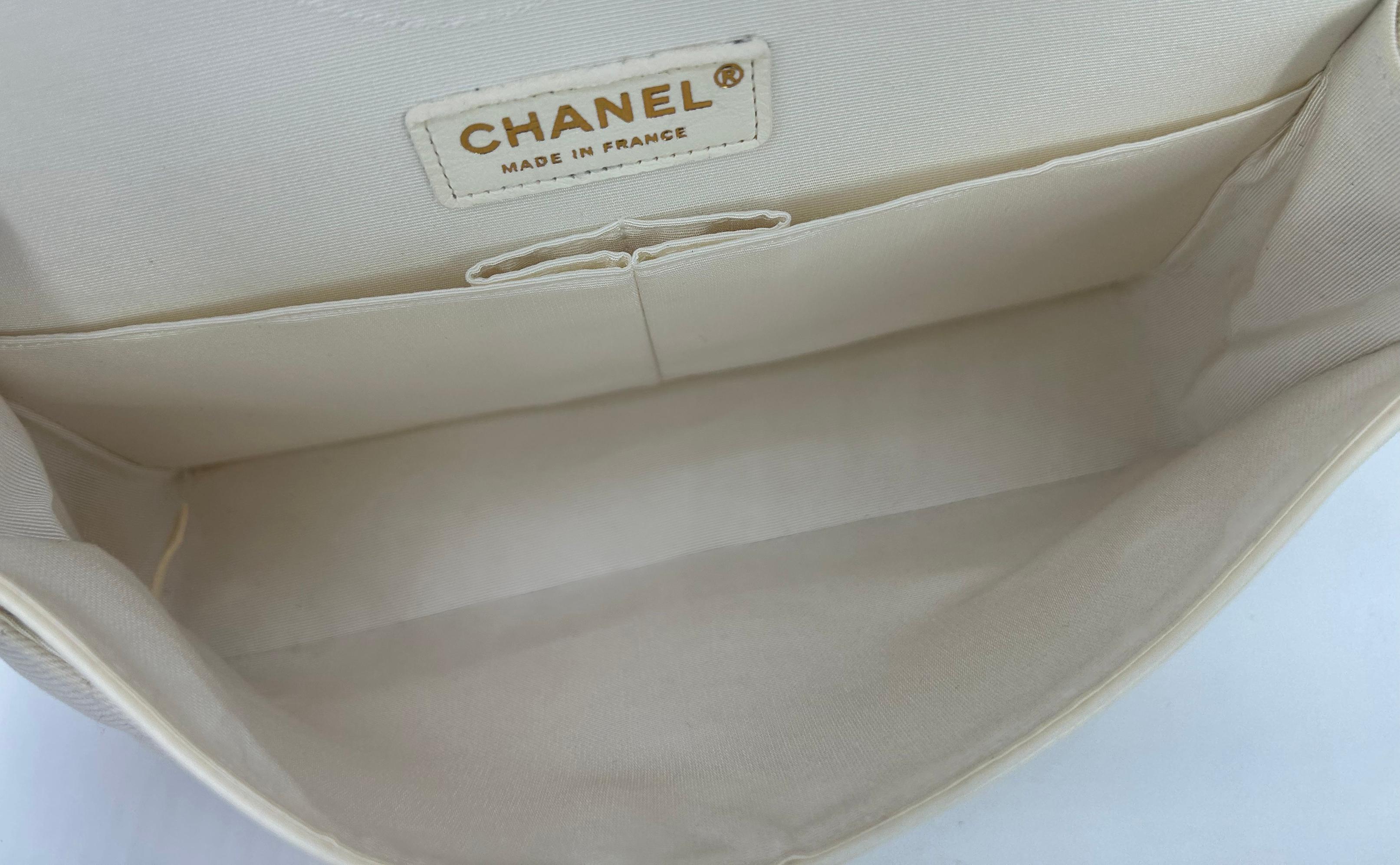 NWOT Chanel Denim Floral Print Medium Double Flap Classic 2.55 en vente 9