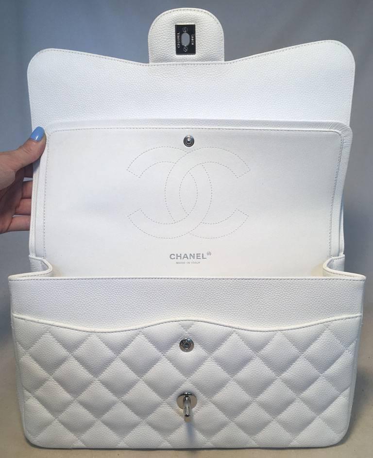 Chanel White Caviar Leather Jumbo 2.55 Double Flap Classic Shoulder Bag In Excellent Condition In Philadelphia, PA