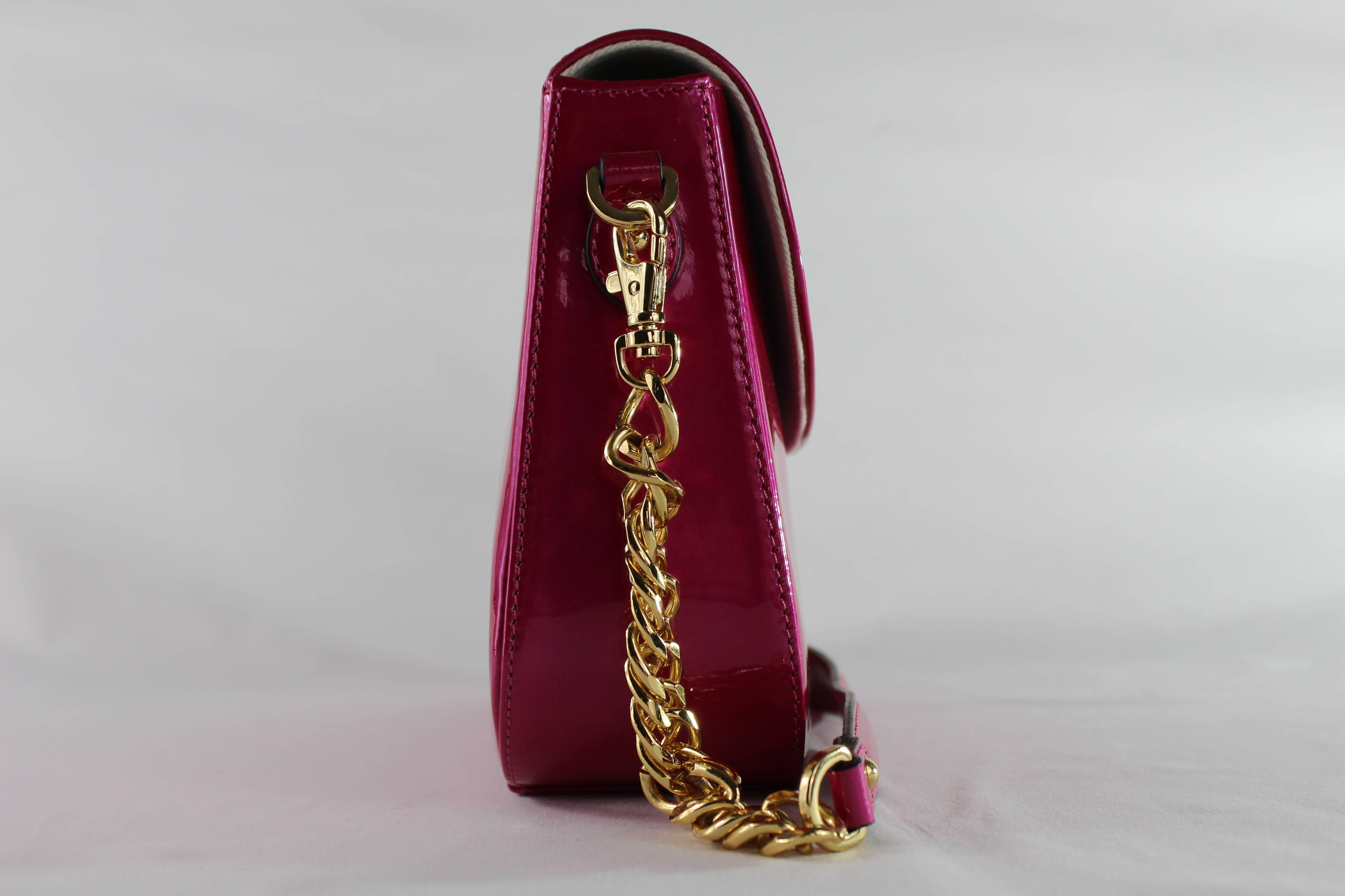 Italian Hand Evening Bag made of Leather and Brass  In New Condition For Sale In verona, IT