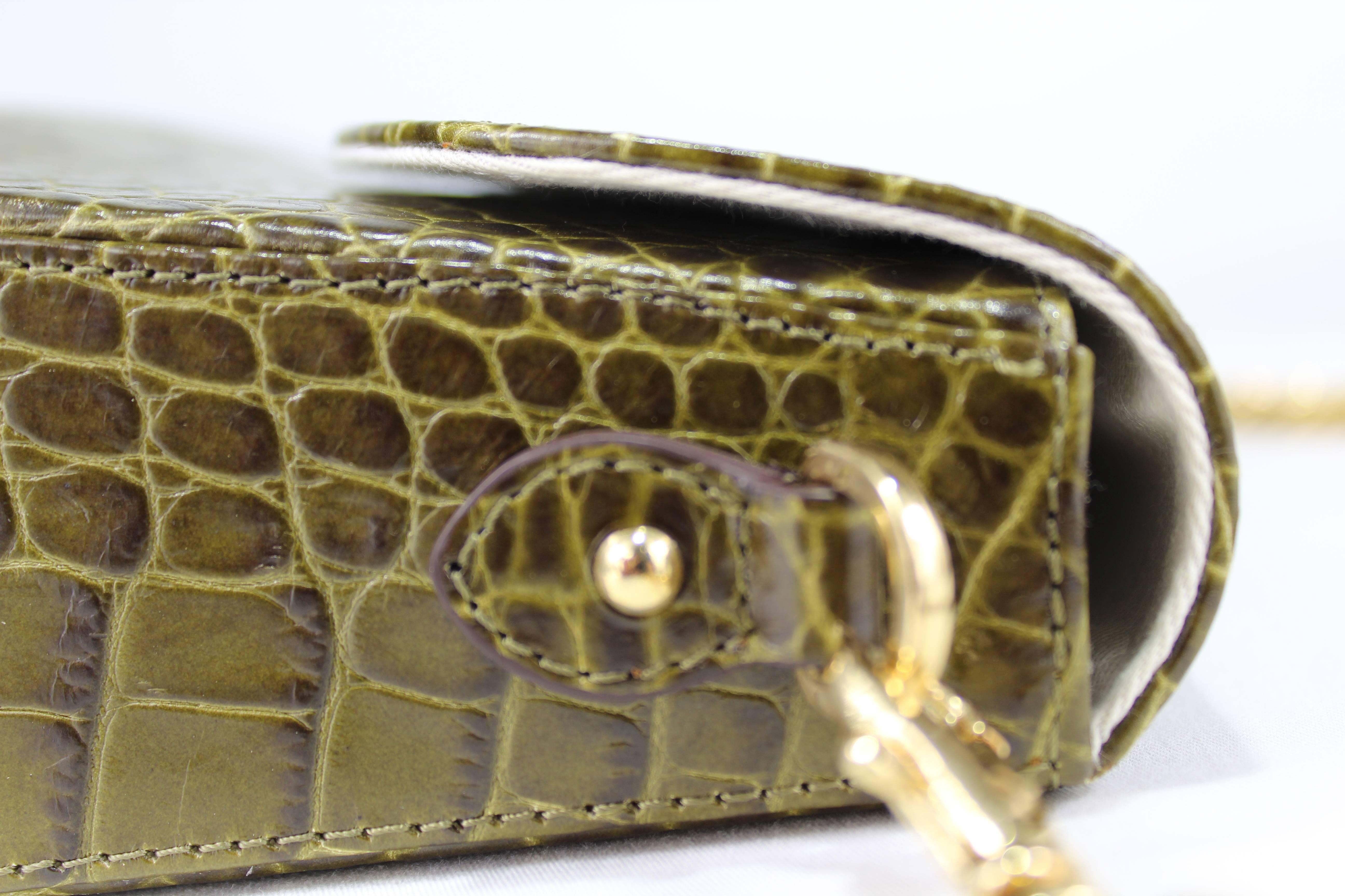 Italian Hand Evening Bag made of Leather and Brass  For Sale 3