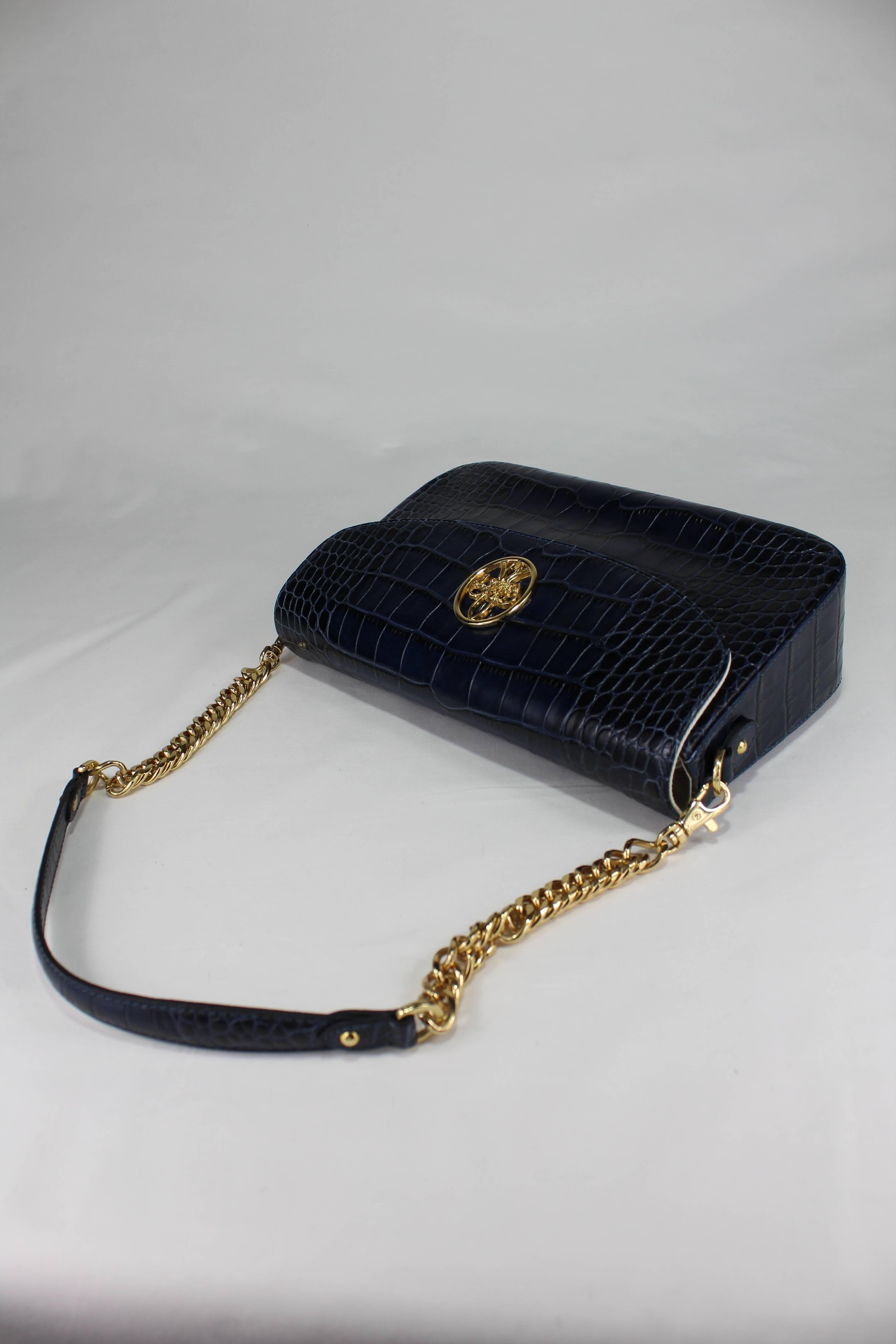 Italian Hand Evening Bag made of Leather and Brass  For Sale 2