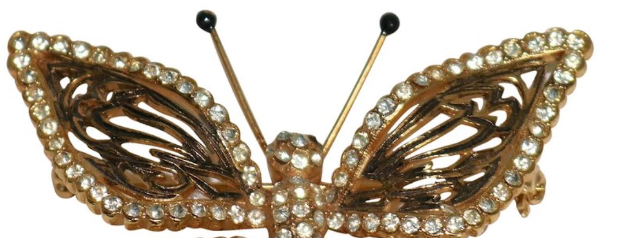 Vogue Articulated Gold Plate Diamante Butterfly Brooch Enameled  In Good Condition For Sale In West Palm Beach, FL