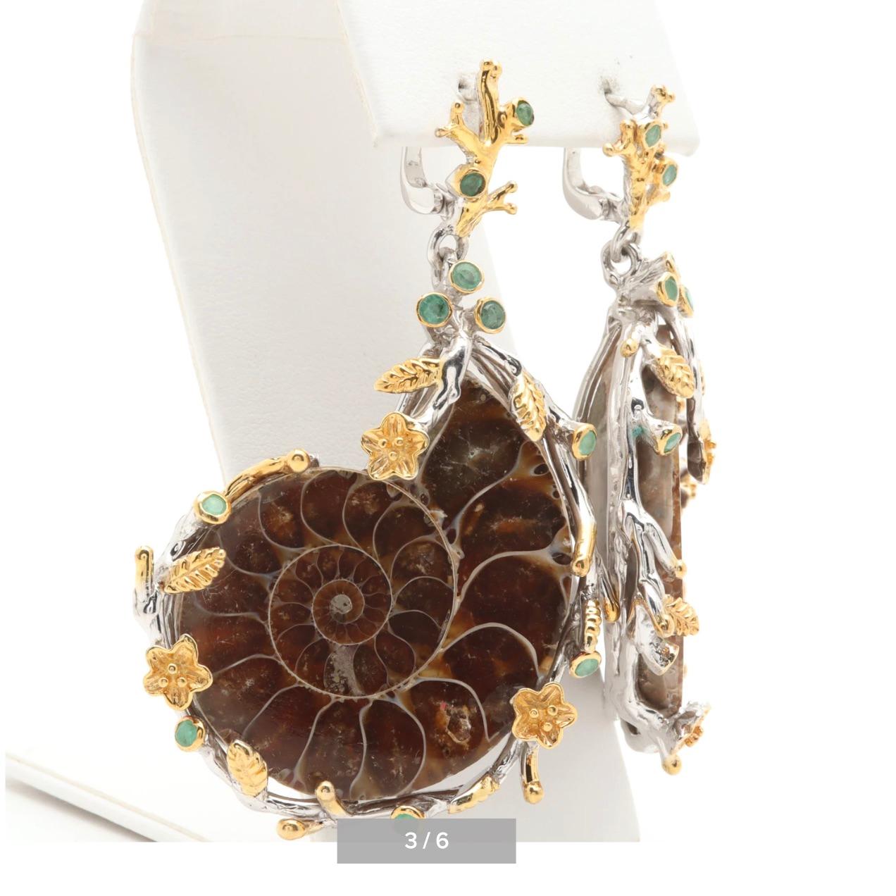 Artisan Gold on Sterling Ammonite Nautilus Shell Emerald Earrings  im Zustand „Gut“ im Angebot in West Palm Beach, FL