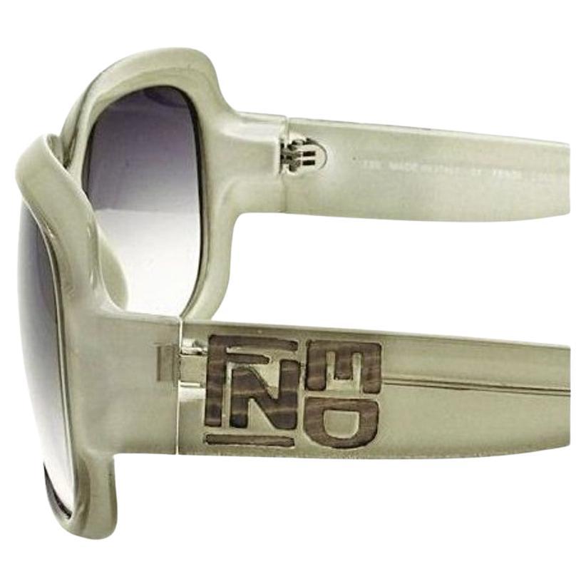 Beige Nouvelles lunettes de soleil Fendi avec étui