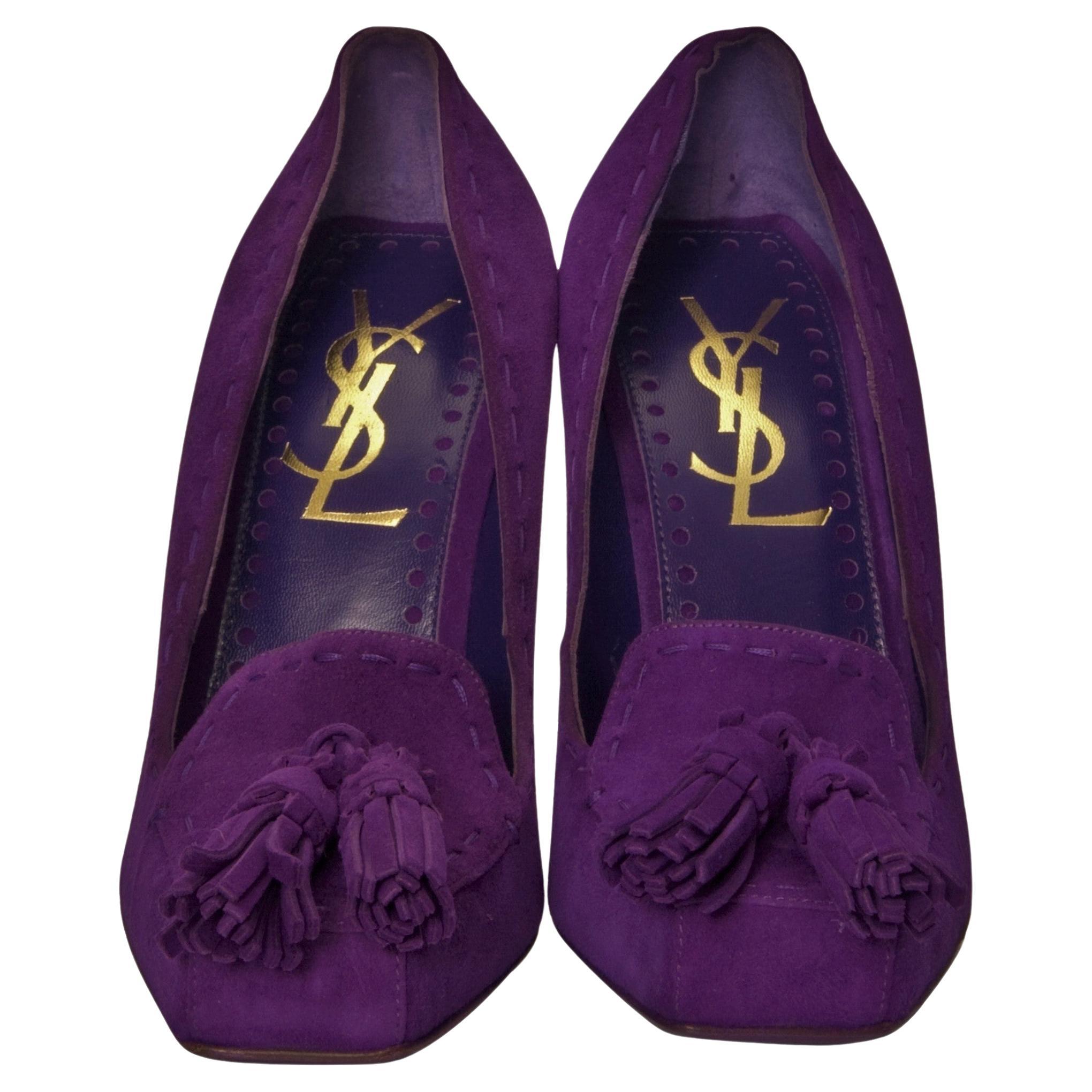 Yves Saint Laurent par Stefano Pilati - Escarpins à talons en daim, défilé YSL, taille 37,5, état neuf en vente