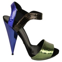 New Gucci Python Snakeskin 2014 Runway Heels Sz 37.5