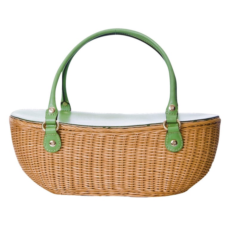 New Kate Spade Rare Collectible Spring 2005 Green Wicker Basket Bag at  1stDibs | kate spade basket bag, kate spade wicker bag, kate spade picnic  basket
