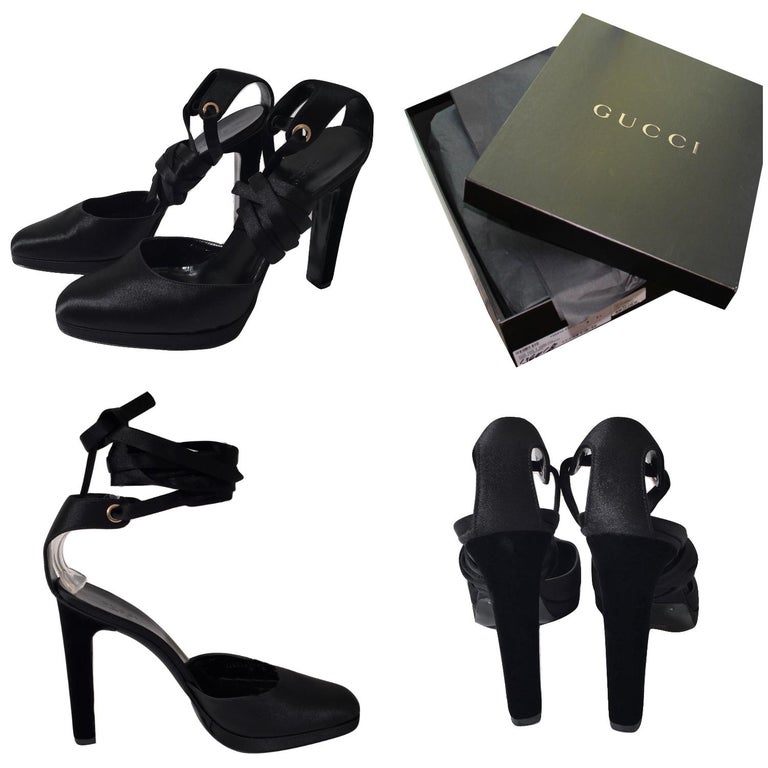 Rare Tom Ford for Gucci
Brand New
* Stunning in Black Satin and Velvet
* Rare Tom Ford's Farwell Collection
* Satin Ankle Strap
* Leather Footbed
* Size: 10
*Velvet Heel
* 5