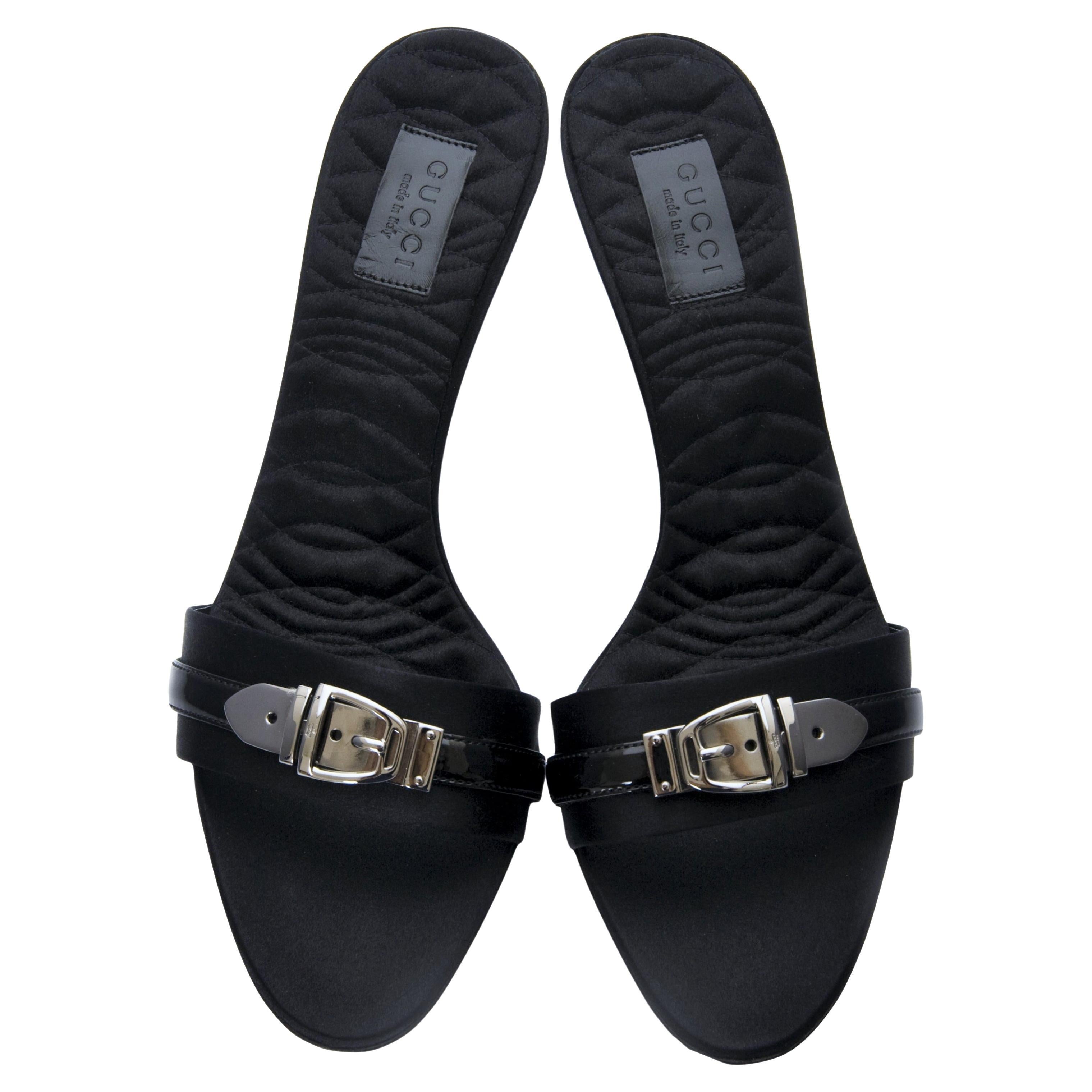 Nuovo Gucci Tacco con fibbia in raso trapuntato Sz 9.5 in vendita