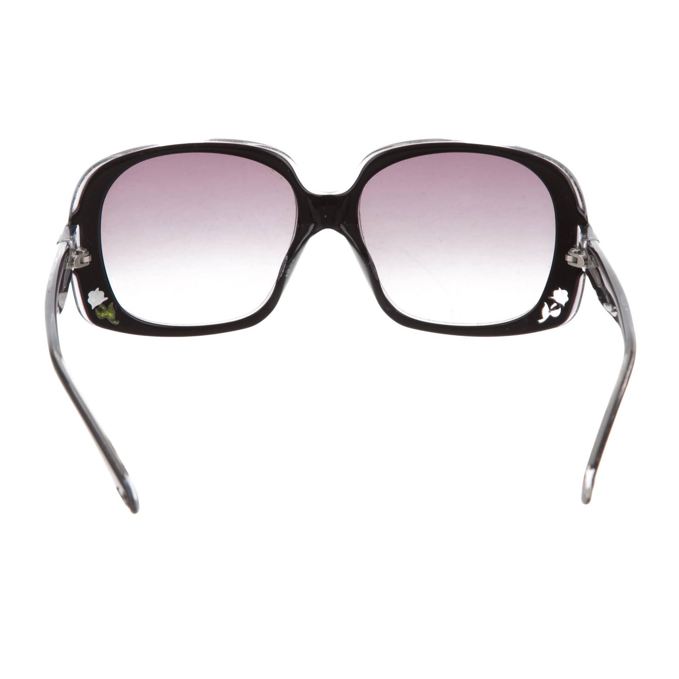 New Fendi Black Rose Inlaid Sunglasses with Case 1