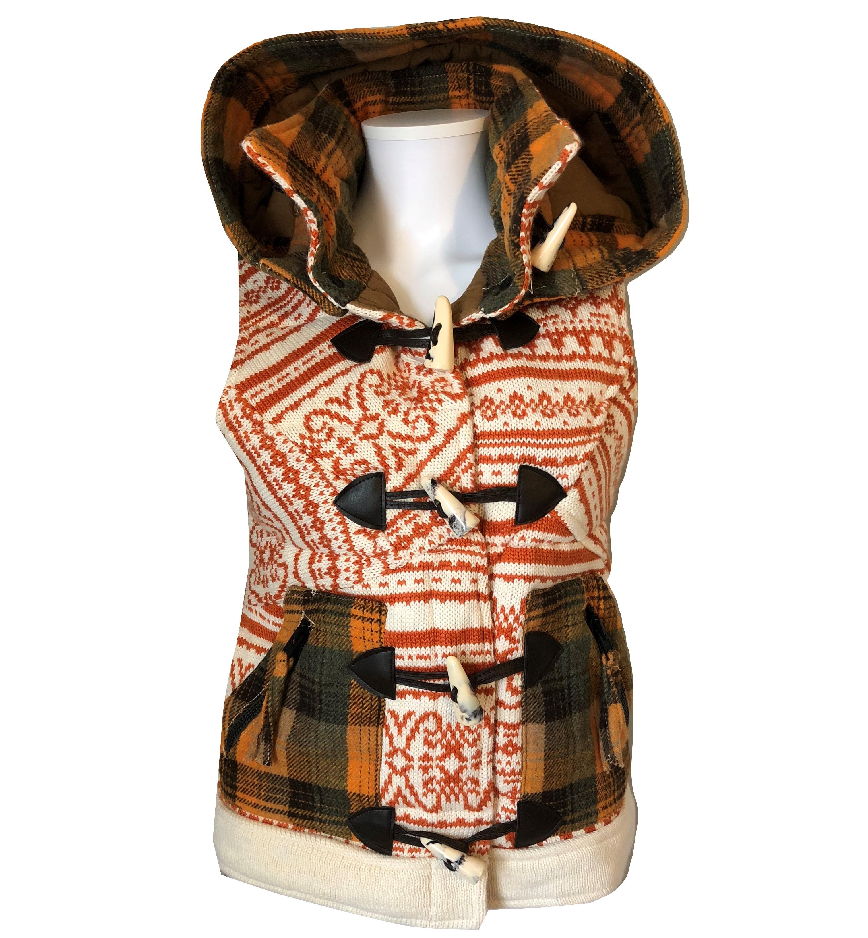 New Da-Nang Knit Wool Vest With Detachable Hood 7