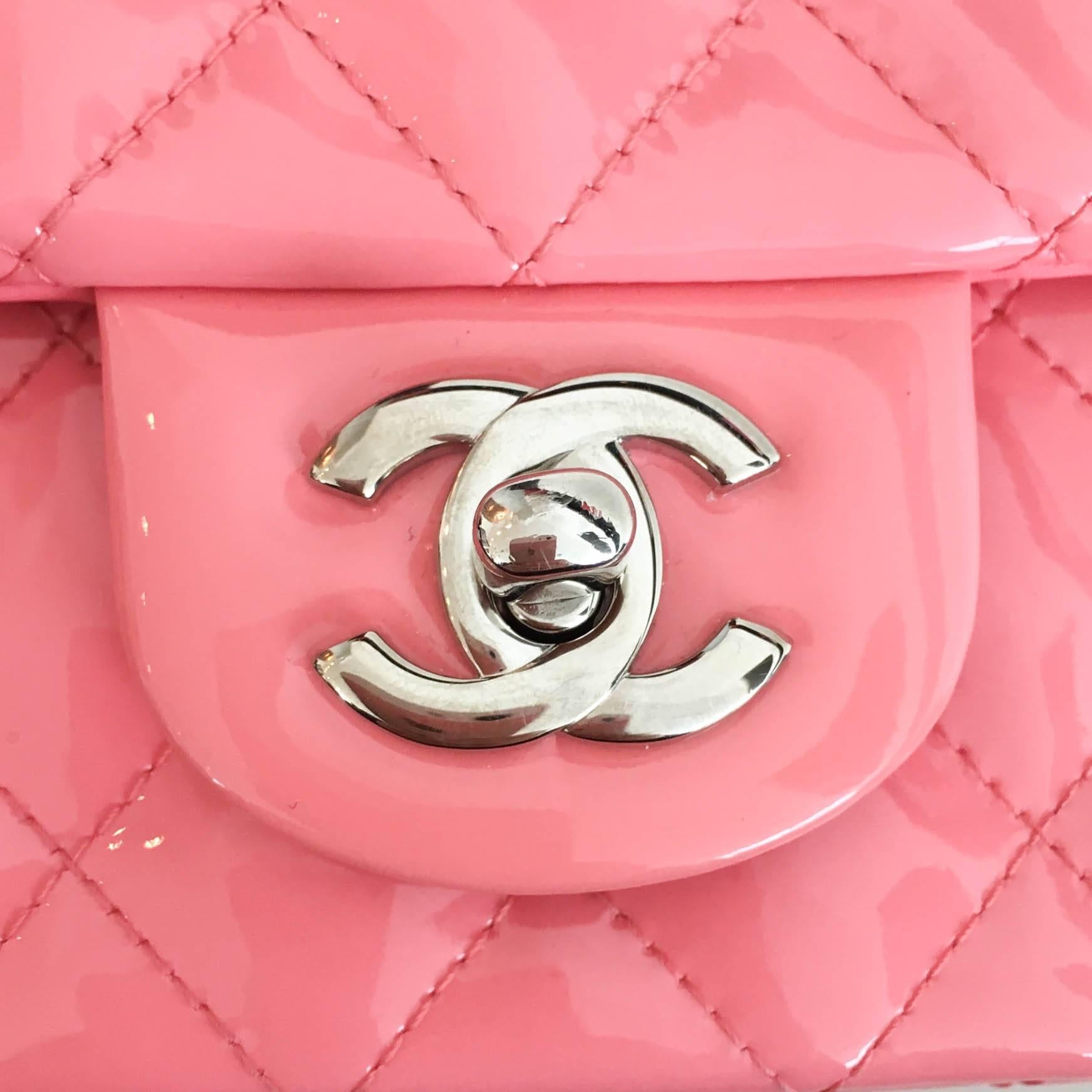 Chanel Mini rectangle crossbody Flap Bag in pink quilted patent leather For Sale 2