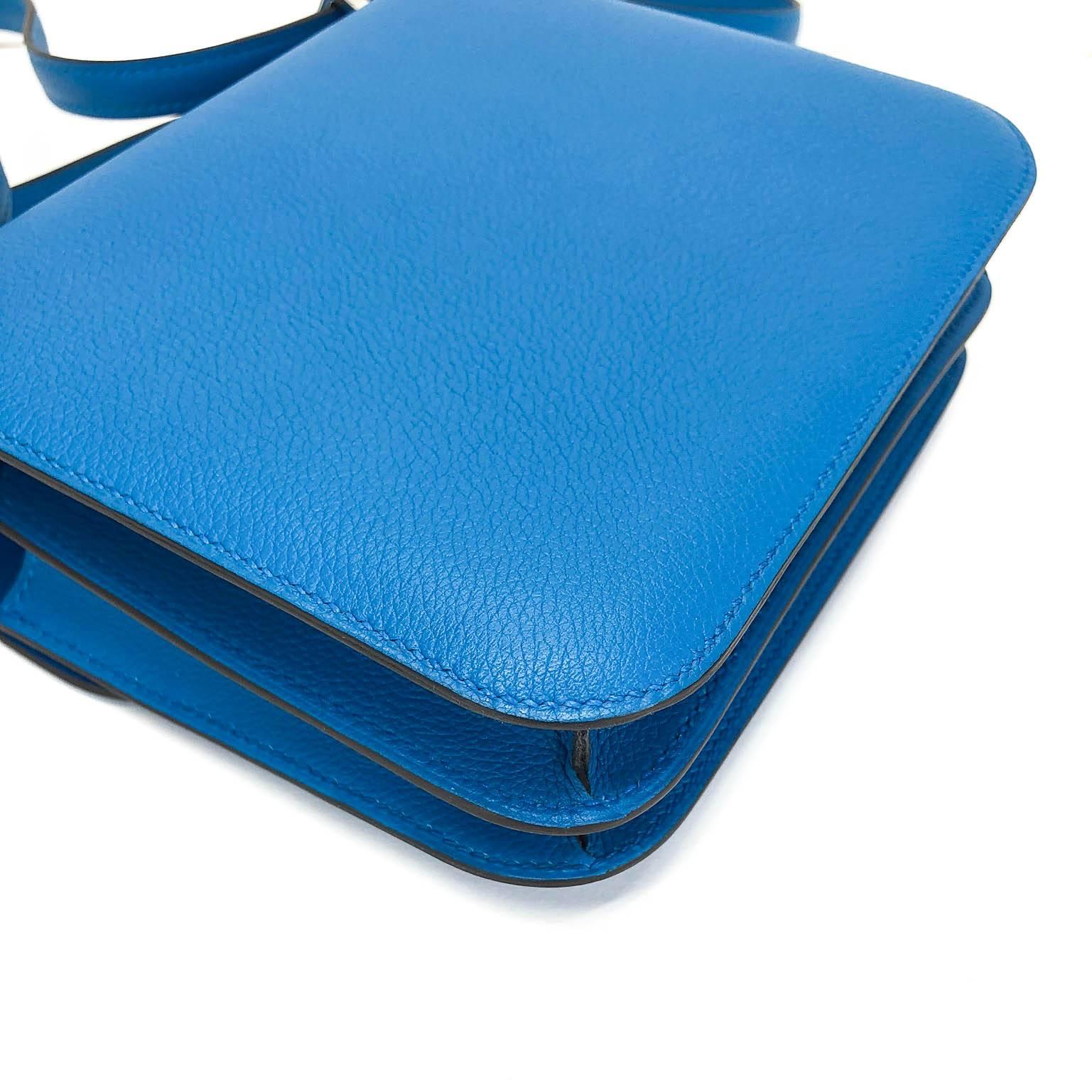 Hermes Cross body Handbag Constance 18 in Bleu Zanzibar with Palladium Hardware In New Condition For Sale In Toronto, Ontario