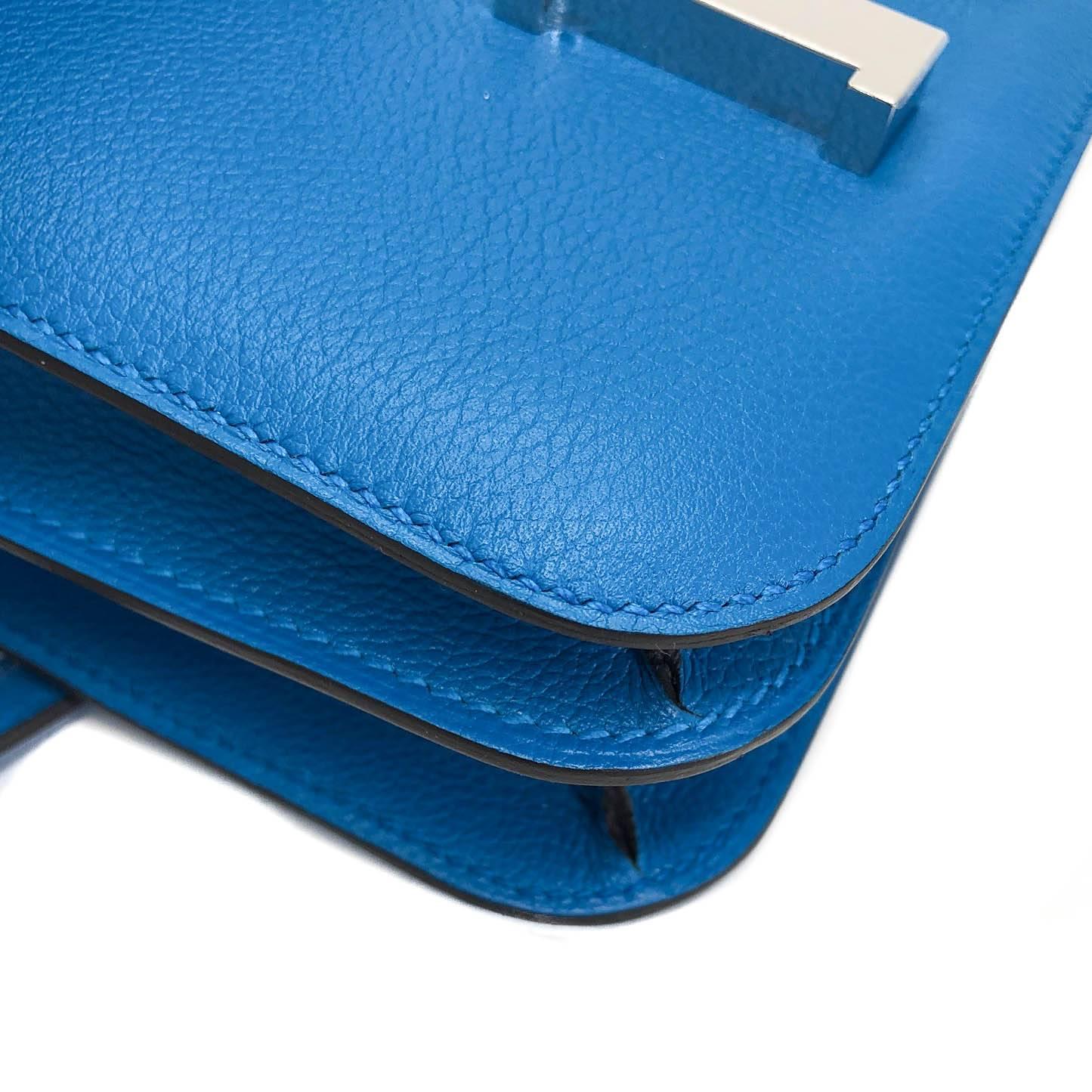 Hermes Cross body Handbag Constance 18 in Bleu Zanzibar with Palladium Hardware For Sale 9