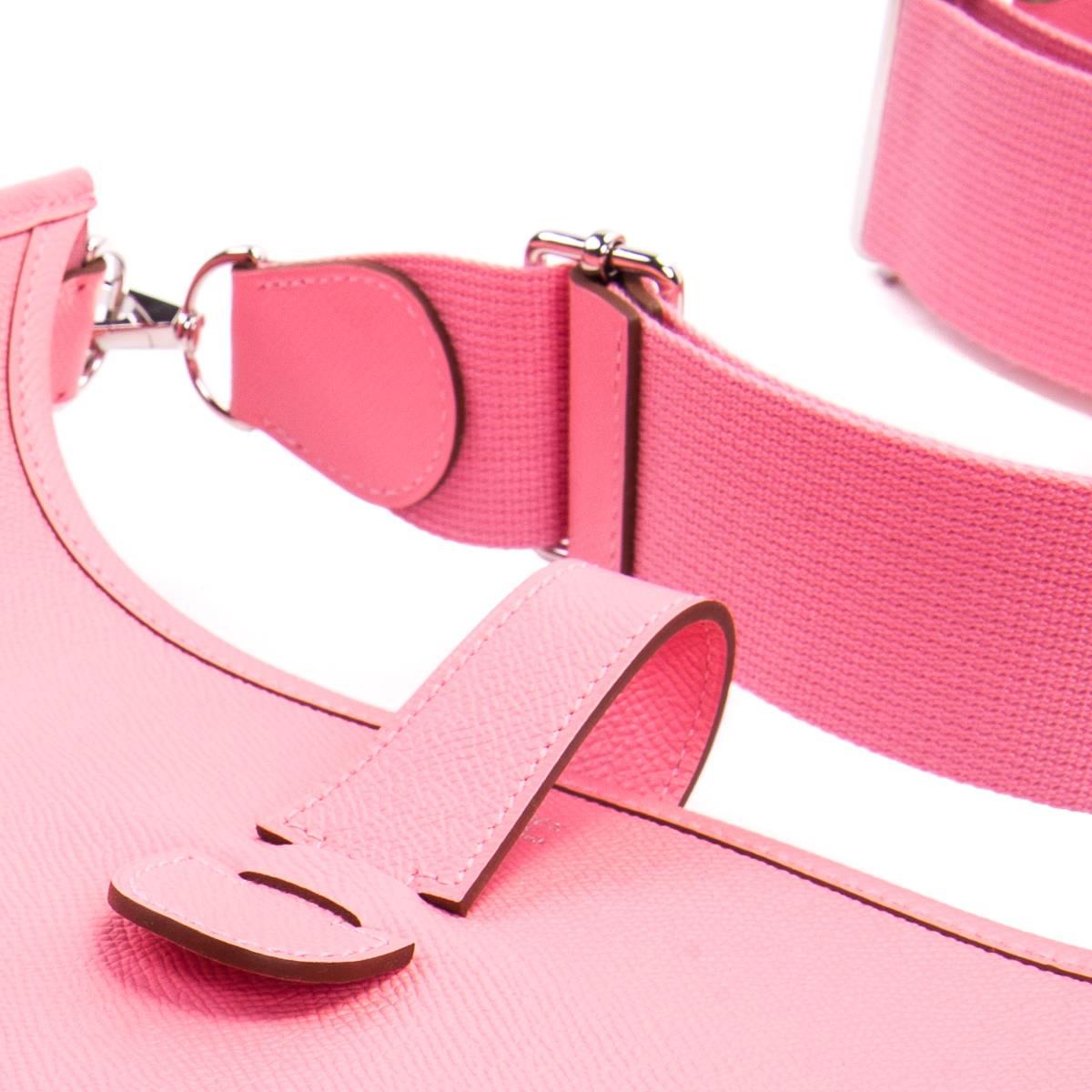 Hermes Pink Evelyne PM Shoulder Bag Epsom leather Rose Confetti   For Sale 8