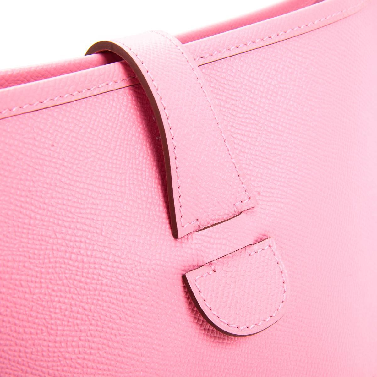 Hermes Pink Evelyne PM Shoulder Bag Epsom leather Rose Confetti   For Sale 3